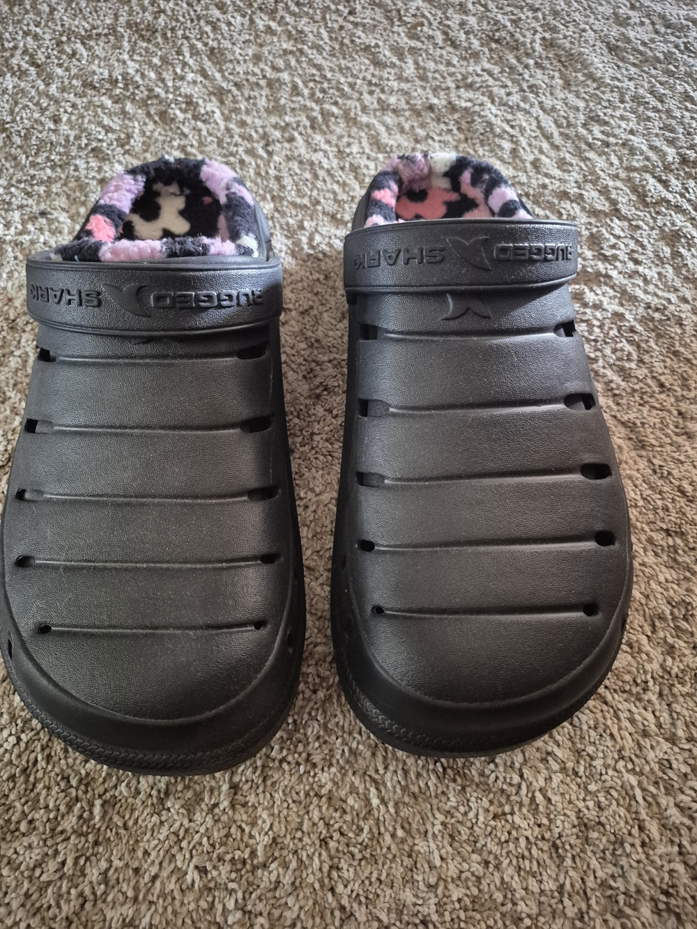 Womens Rugged Shark Fleece Lined Clogs